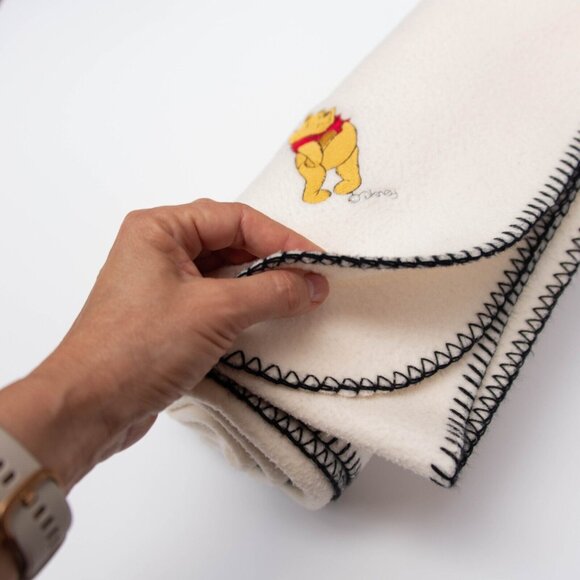 Vintage Disney Winnie The Pooh Baby Blanket 45"x58" Fleece Embroidered Soft Cozy - Picture 6 of 6
